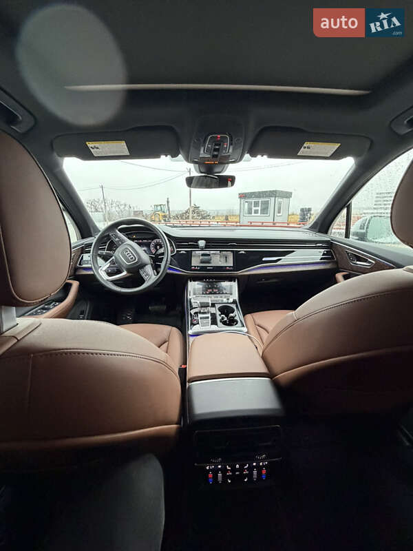 Позашляховик / Кросовер Audi Q7 2024 в Львові фото 31 Позашляховик / Кросовер Audi Q7 2024 в Львові