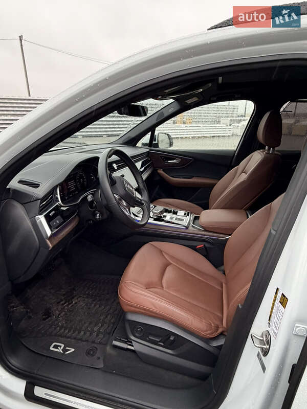 Позашляховик / Кросовер Audi Q7 2024 в Львові фото 41 Позашляховик / Кросовер Audi Q7 2024 в Львові