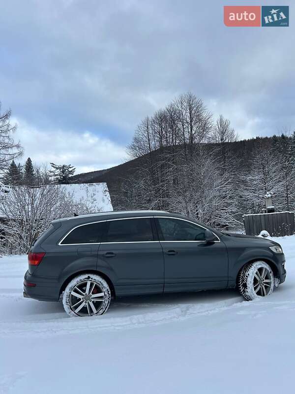 Позашляховик / Кросовер Audi Q7 2007 в Калуші