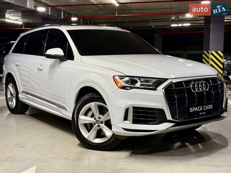 Позашляховик / Кросовер Audi Q7 2019 в Києві