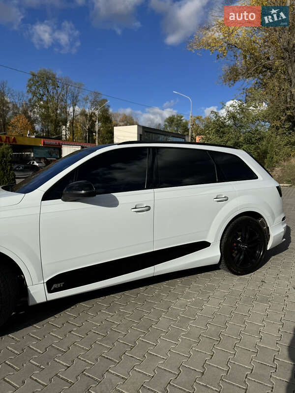 Внедорожник / Кроссовер Audi Q7 2016 в Тернополе