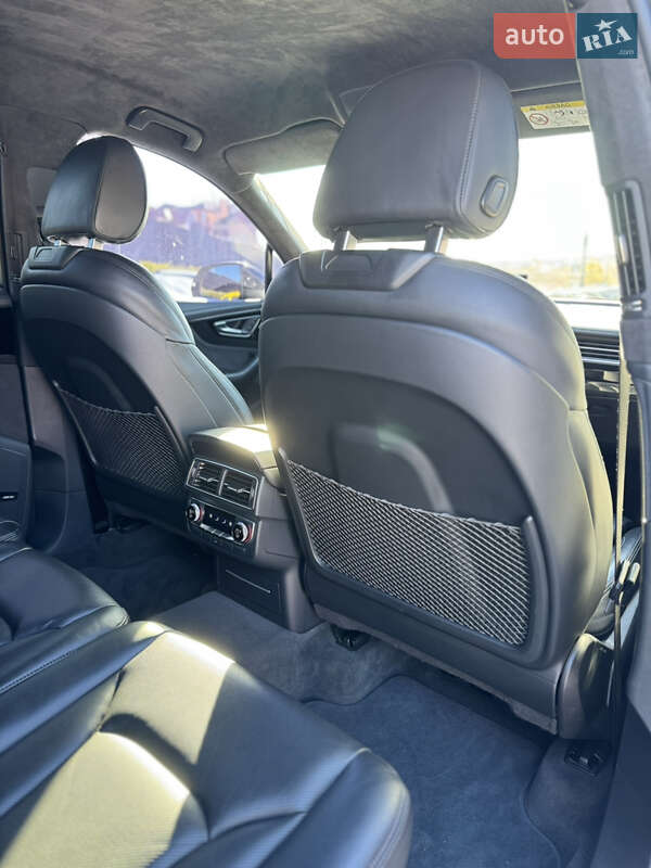 Внедорожник / Кроссовер Audi Q7 2016 в Тернополе