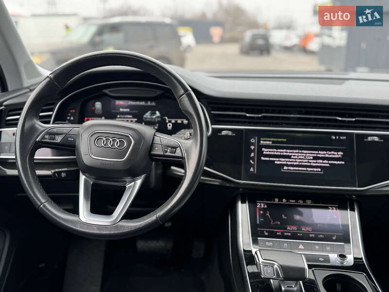 Позашляховик / Кросовер Audi Q7 2021 в Полтаві