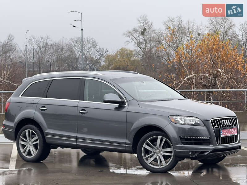 Позашляховик / Кросовер Audi Q7 2015 в Києві