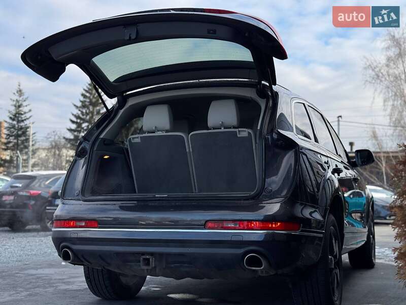 Позашляховик / Кросовер Audi Q7 2014 в Рівному