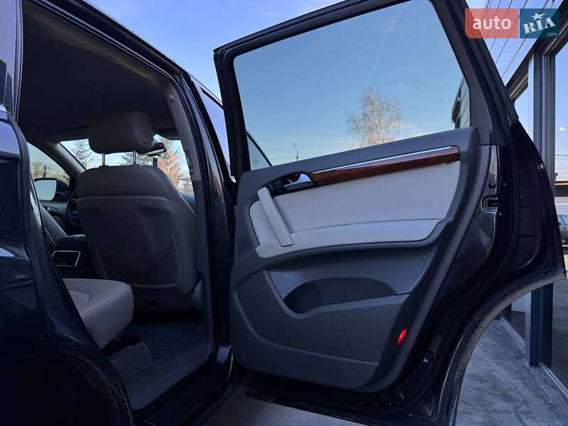 Позашляховик / Кросовер Audi Q7 2014 в Рівному