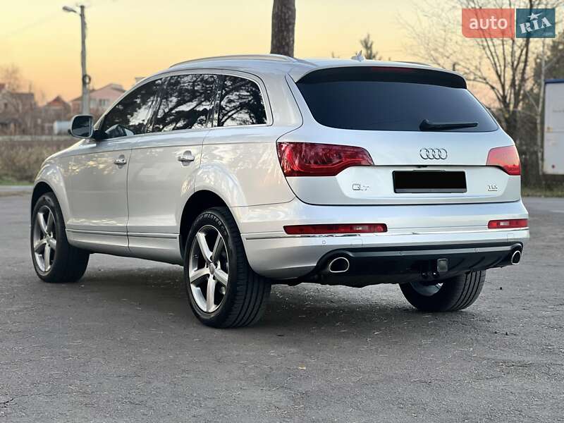Позашляховик / Кросовер Audi Q7 2013 в Вінниці