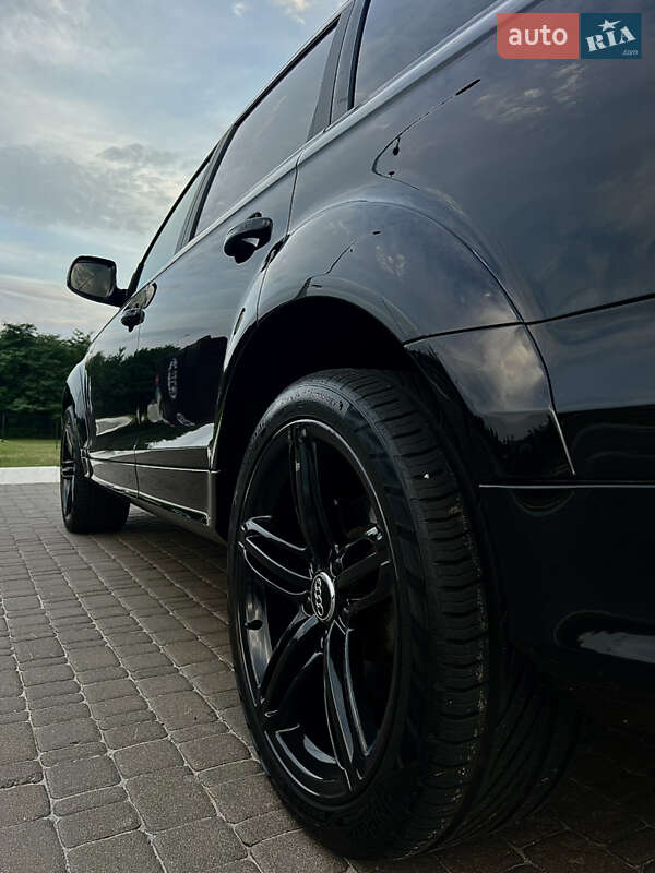Позашляховик / Кросовер Audi Q7 2015 в Києві