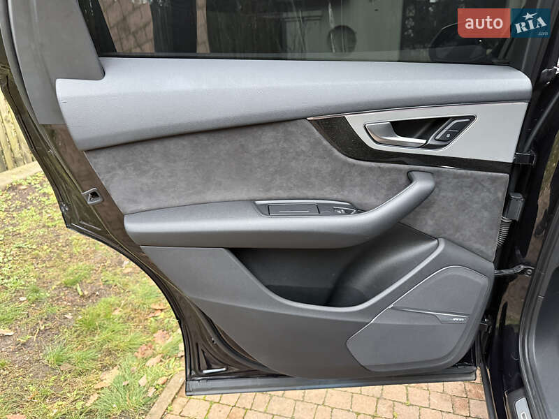 Внедорожник / Кроссовер Audi Q7 2018 в Киеве фото 104 Внедорожник / Кроссовер Audi Q7 2018 в Киеве