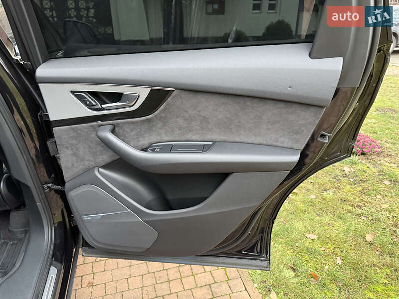 Внедорожник / Кроссовер Audi Q7 2018 в Киеве фото 121 Внедорожник / Кроссовер Audi Q7 2018 в Киеве