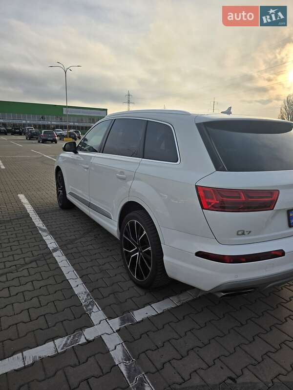 Внедорожник / Кроссовер Audi Q7 2016 в Черновцах фото 6 Внедорожник / Кроссовер Audi Q7 2016 в Черновцах