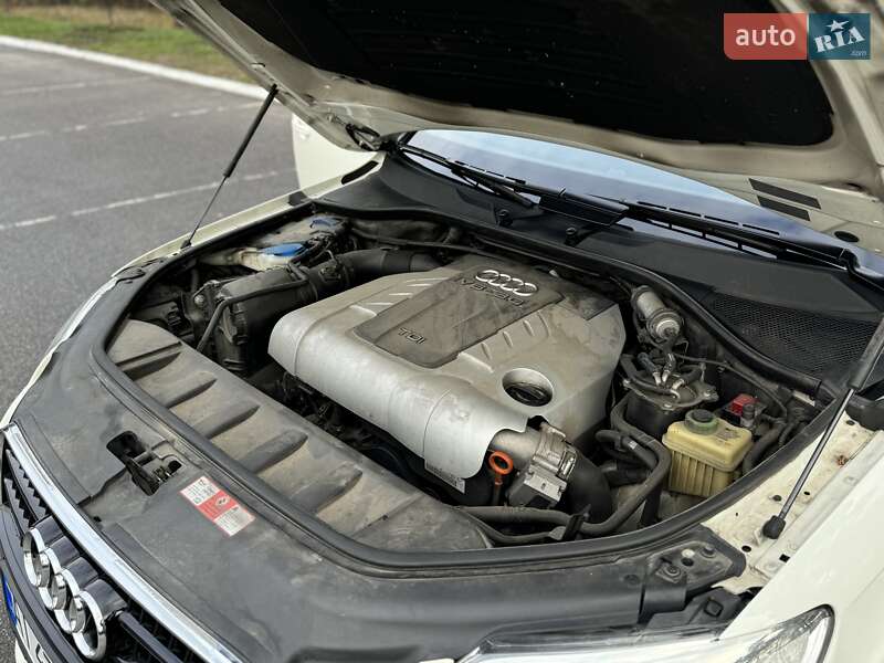 Внедорожник / Кроссовер Audi Q7 2009 в Киеве