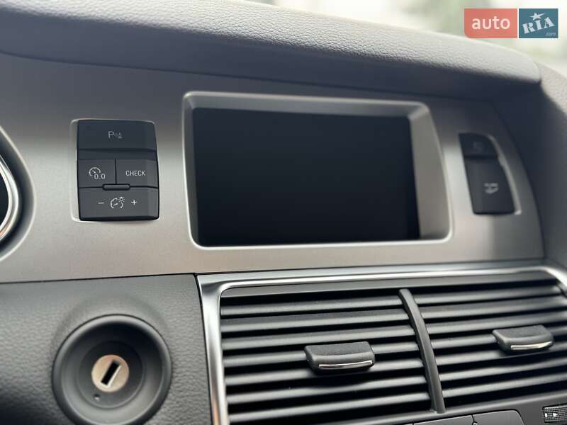 Внедорожник / Кроссовер Audi Q7 2009 в Киеве