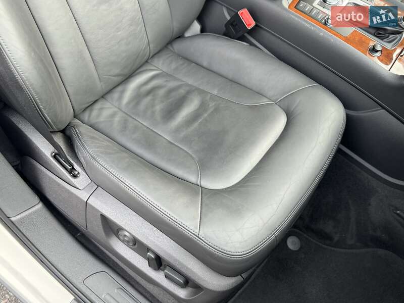 Внедорожник / Кроссовер Audi Q7 2009 в Киеве