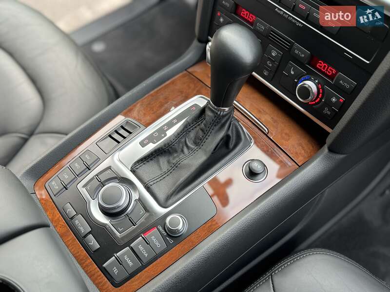 Внедорожник / Кроссовер Audi Q7 2009 в Киеве