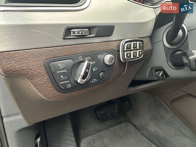 Позашляховик / Кросовер Audi Q7 2016 в Дніпрі