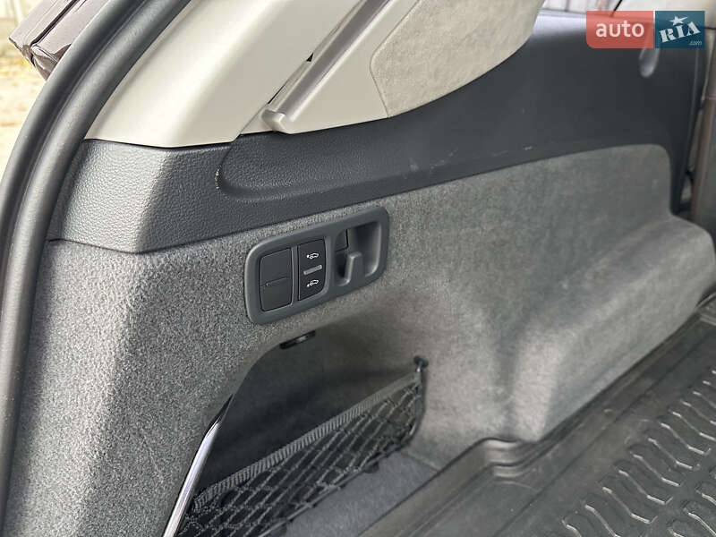 Позашляховик / Кросовер Audi Q7 2016 в Дніпрі