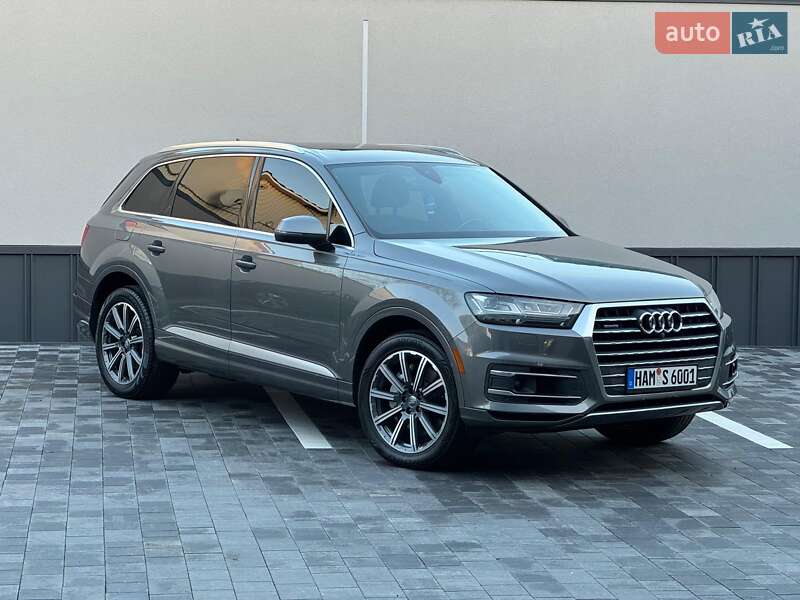 Внедорожник / Кроссовер Audi Q7 2016 в Ровно