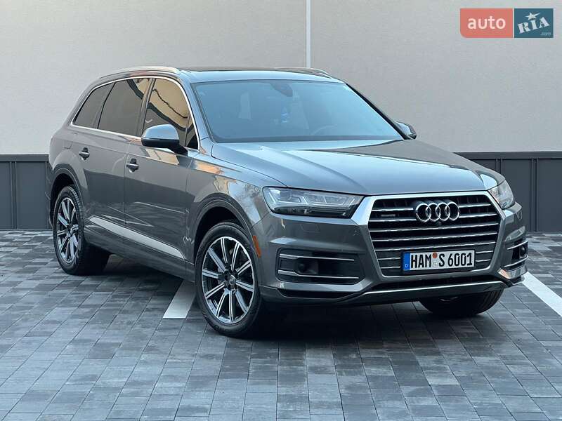 Внедорожник / Кроссовер Audi Q7 2016 в Ровно