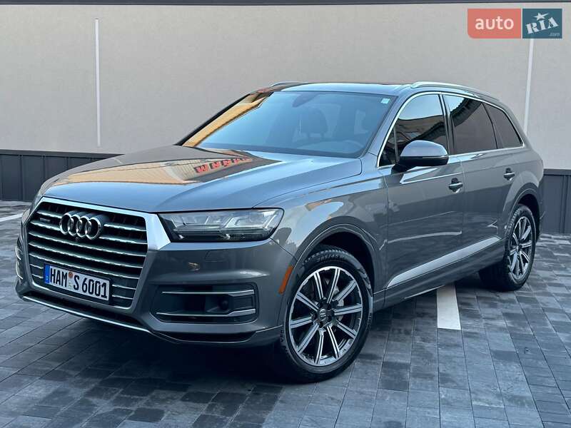 Внедорожник / Кроссовер Audi Q7 2016 в Ровно