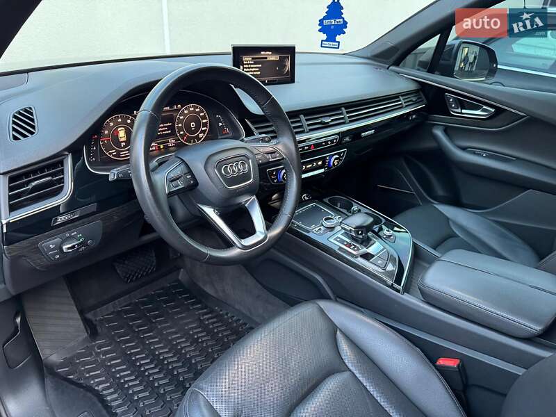 Внедорожник / Кроссовер Audi Q7 2016 в Ровно
