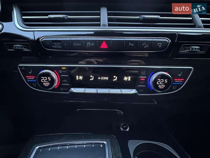 Внедорожник / Кроссовер Audi Q7 2016 в Ровно