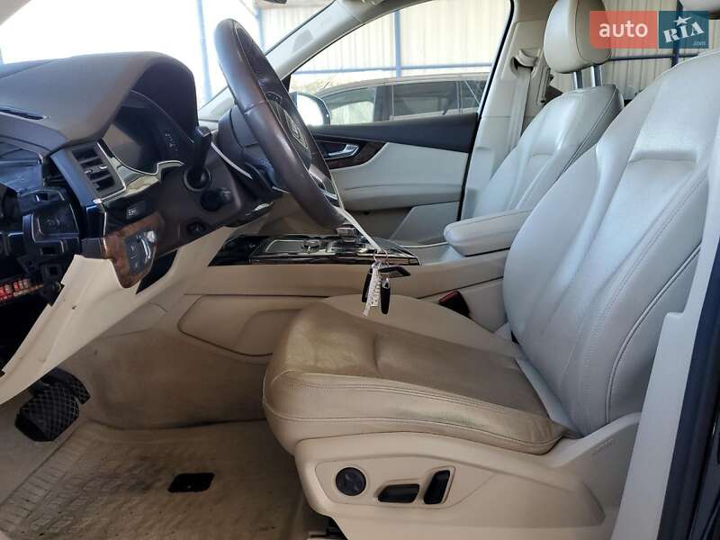 Внедорожник / Кроссовер Audi Q7 2018 в Киеве