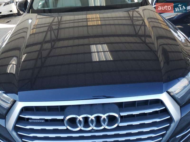 Внедорожник / Кроссовер Audi Q7 2018 в Киеве