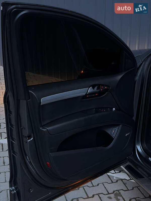 Внедорожник / Кроссовер Audi Q7 2009 в Тернополе