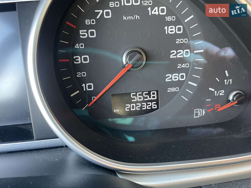 Позашляховик / Кросовер Audi Q7 2015 в Житомирі фото 14 Позашляховик / Кросовер Audi Q7 2015 в Житомирі