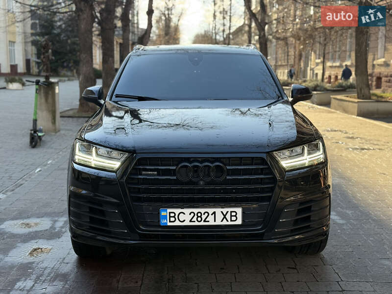 Audi Q7 2016