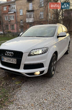 Внедорожник / Кроссовер Audi Q7 2013 в Полтаве