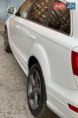 Внедорожник / Кроссовер Audi Q7 2013 в Полтаве