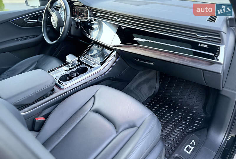 Внедорожник / Кроссовер Audi Q7 2022 в Львове