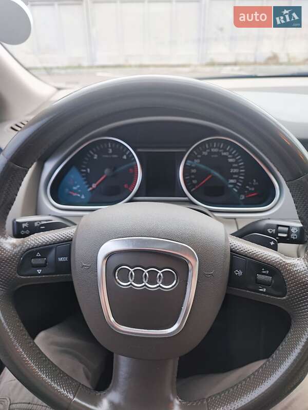 Позашляховик / Кросовер Audi Q7 2007 в Харкові