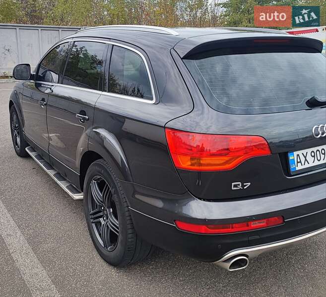 Позашляховик / Кросовер Audi Q7 2007 в Харкові
