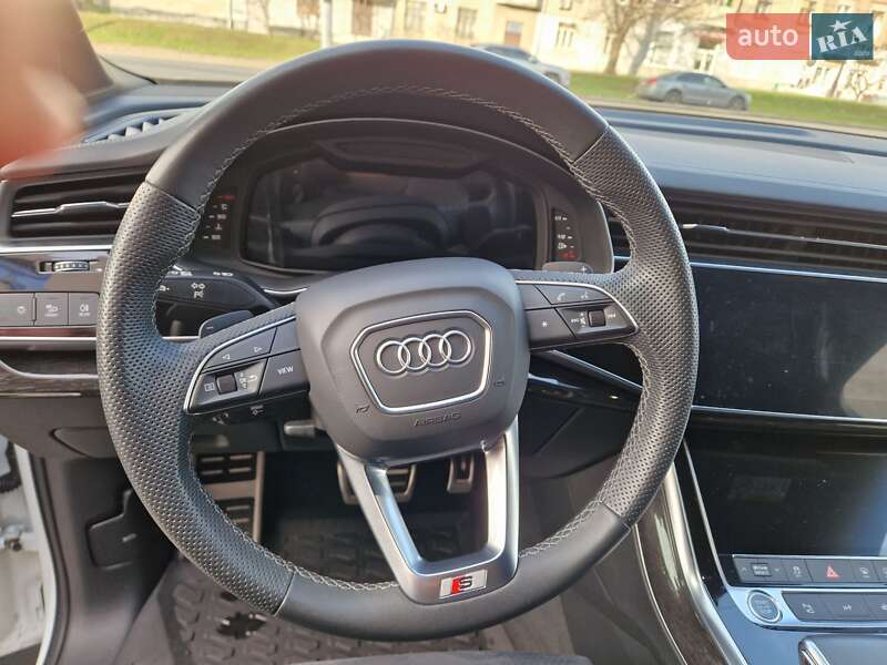 Позашляховик / Кросовер Audi Q7 2023 в Києві