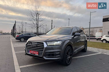 Позашляховик / Кросовер Audi Q7 2019 в Мукачевому
