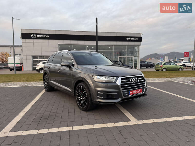 Позашляховик / Кросовер Audi Q7 2019 в Мукачевому