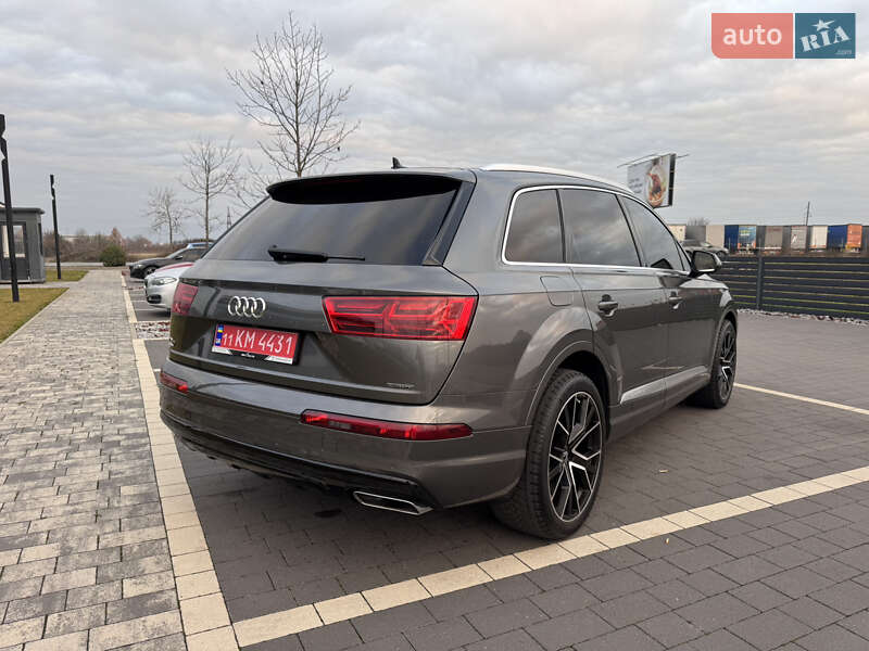 Позашляховик / Кросовер Audi Q7 2019 в Мукачевому