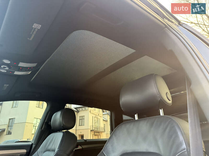 Позашляховик / Кросовер Audi Q7 2015 в Стрию