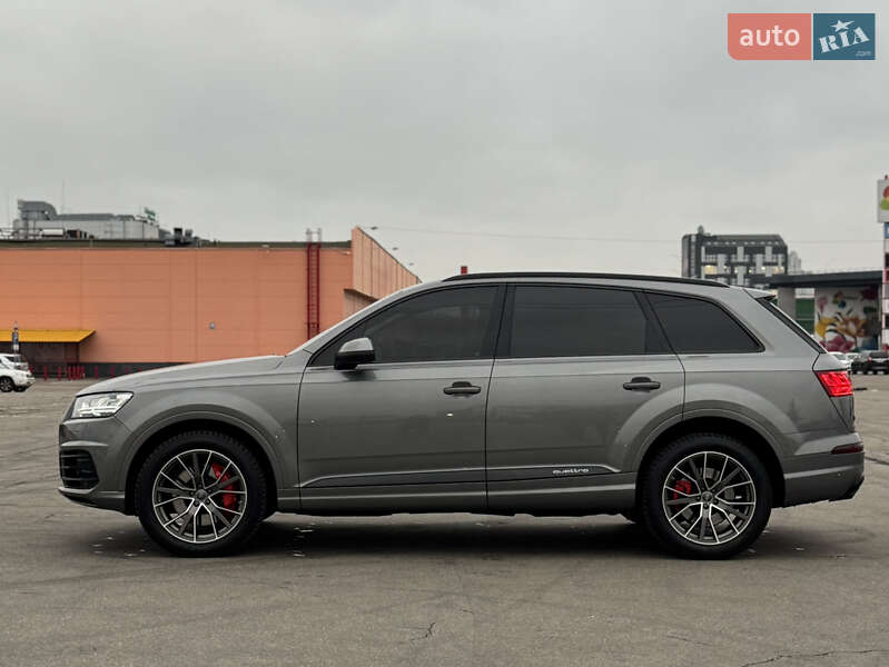 Внедорожник / Кроссовер Audi Q7 2018 в Киеве