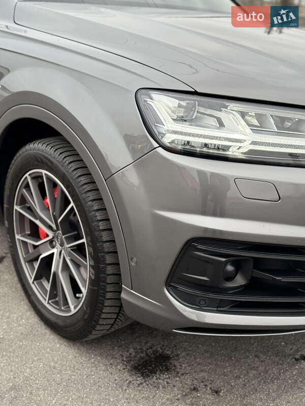 Внедорожник / Кроссовер Audi Q7 2018 в Киеве