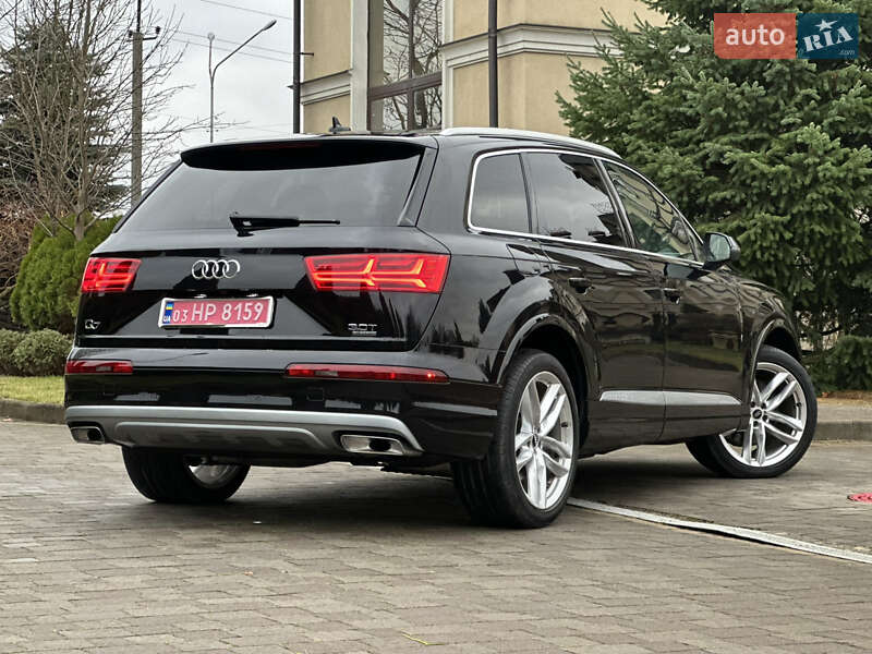 Внедорожник / Кроссовер Audi Q7 2017 в Сарнах