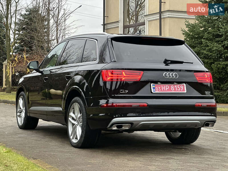 Внедорожник / Кроссовер Audi Q7 2017 в Сарнах