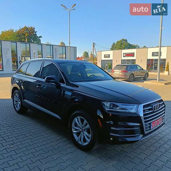 Внедорожник / Кроссовер Audi Q7 2017 в Дубно