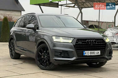 Внедорожник / Кроссовер Audi Q7 2016 в Ужгороде