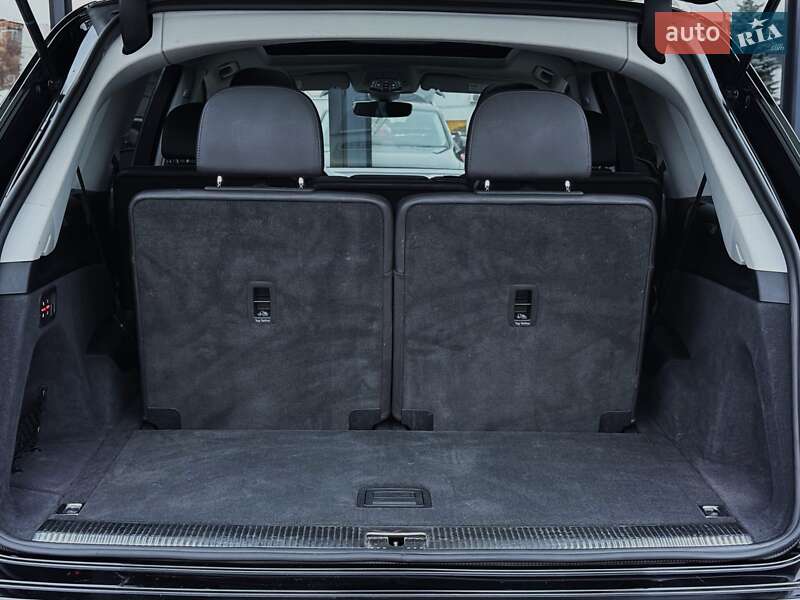 Внедорожник / Кроссовер Audi Q7 2018 в Киеве