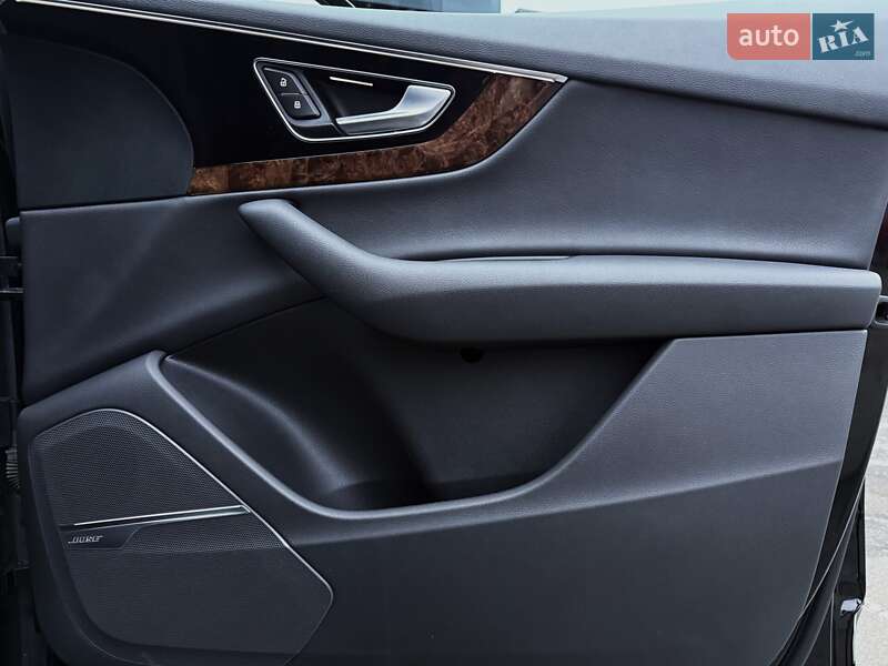 Внедорожник / Кроссовер Audi Q7 2018 в Киеве