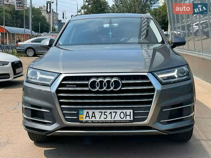 Внедорожник / Кроссовер Audi Q7 2015 в Киеве